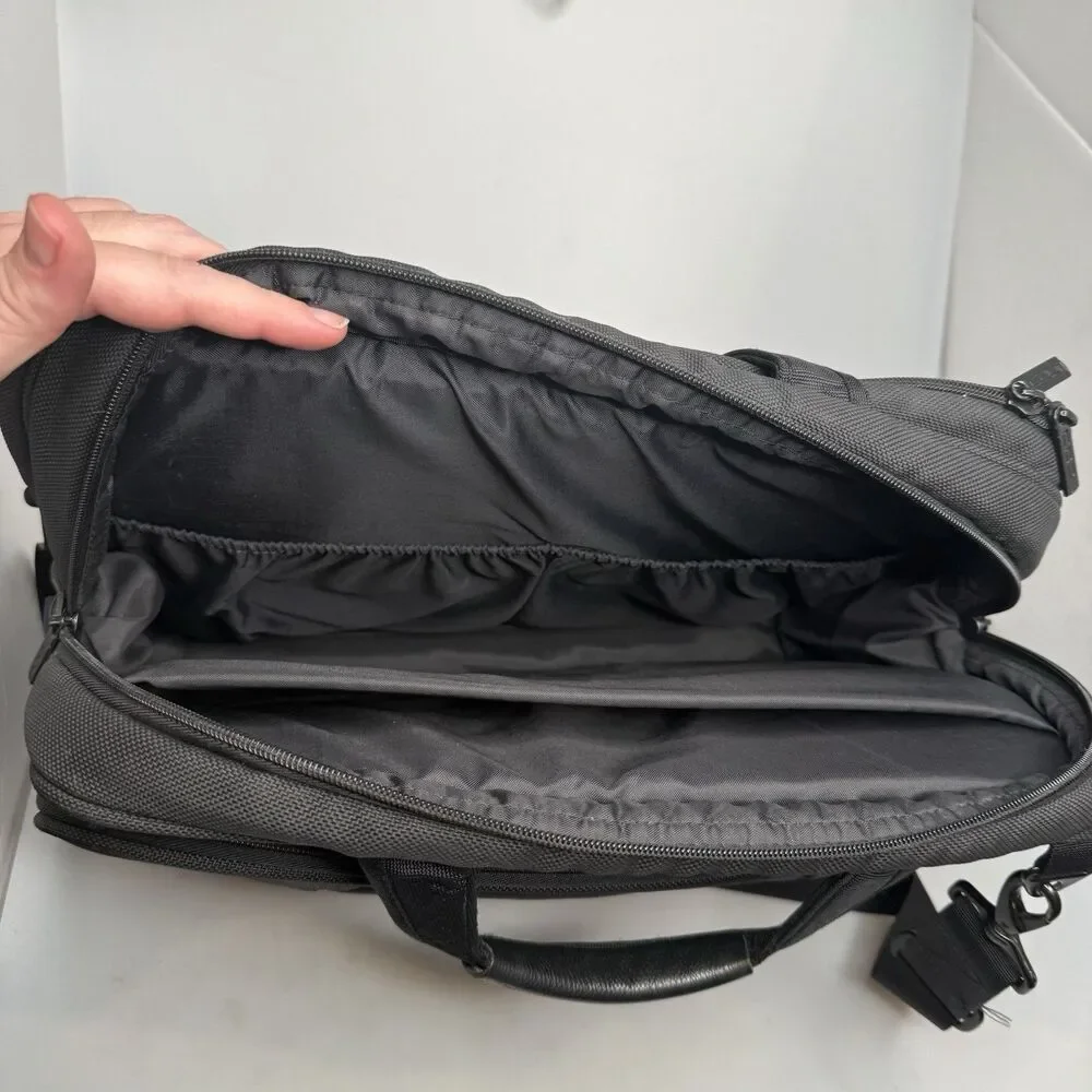 CODi Professional Laptop Messenger Bag Black Business Shoulder Crossbody 15